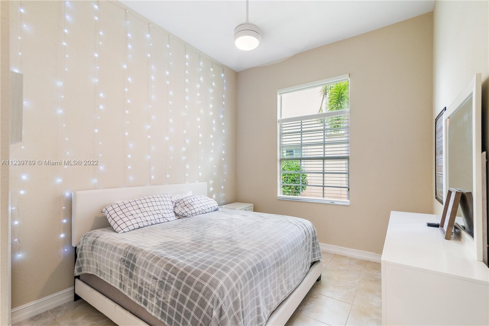 HERON BAY - Residential