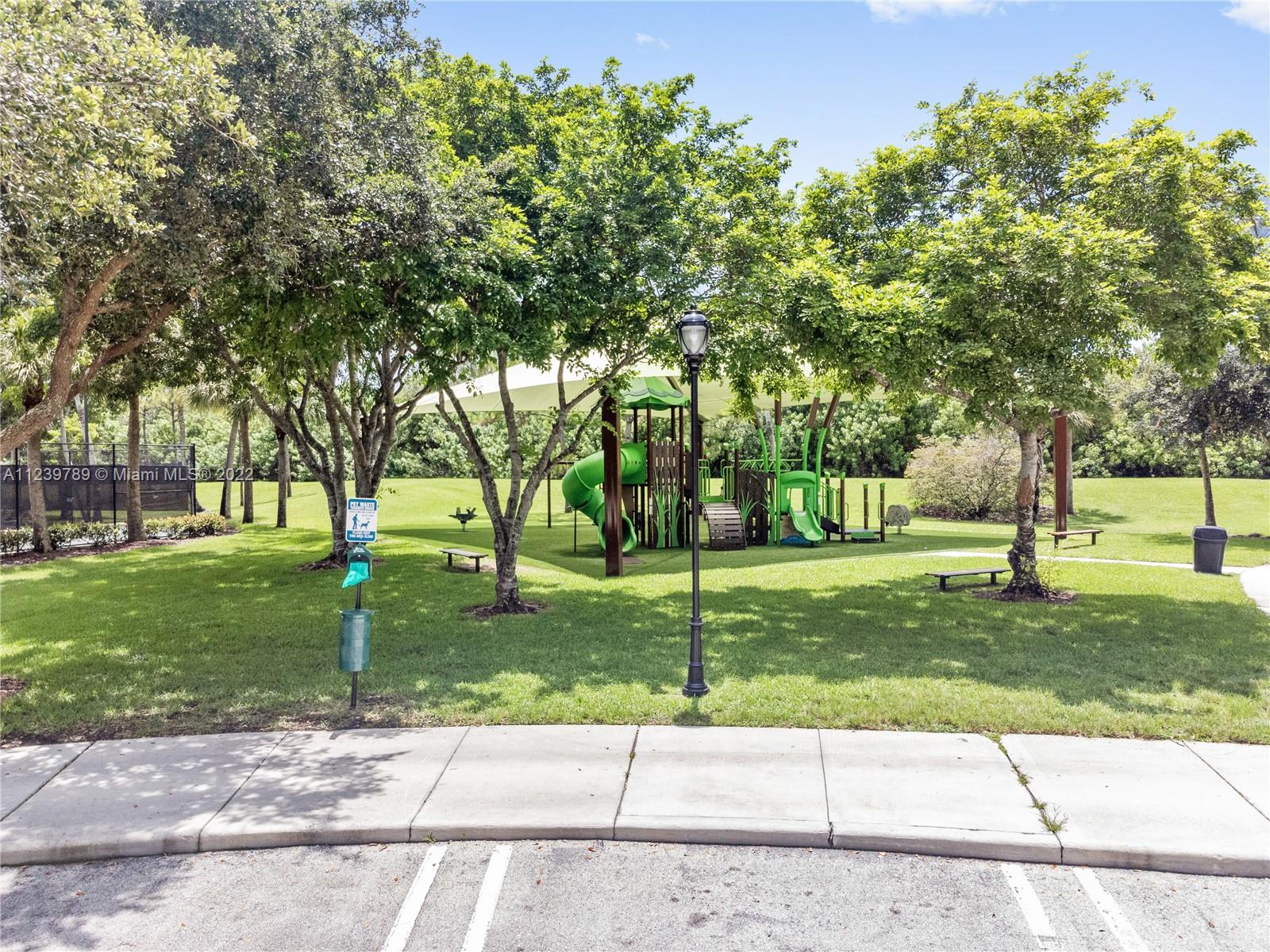 HERON BAY - Residential