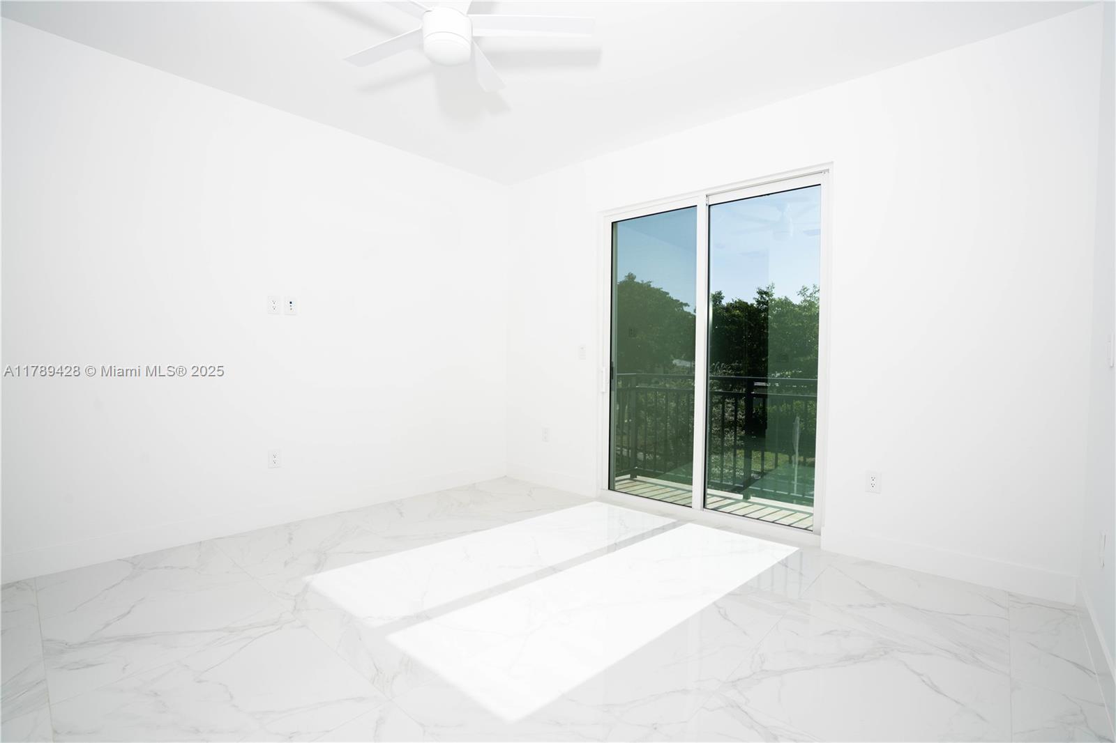 BRICKELL ESTATES - Residential