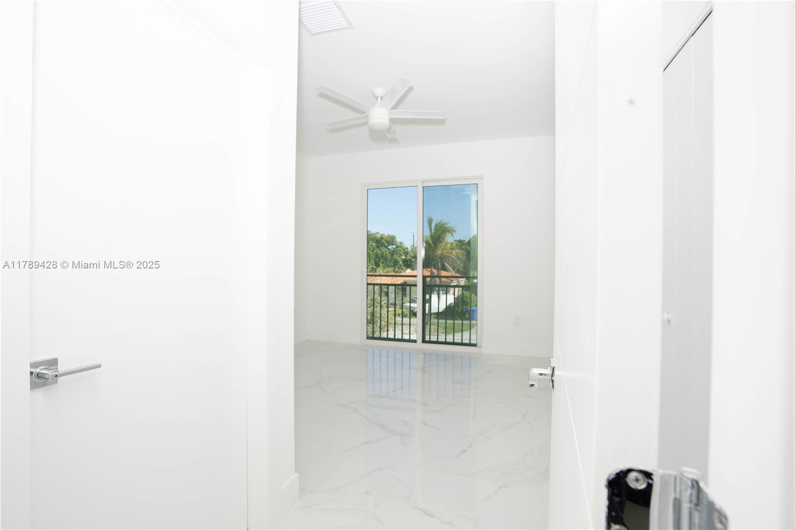 BRICKELL ESTATES - Residential