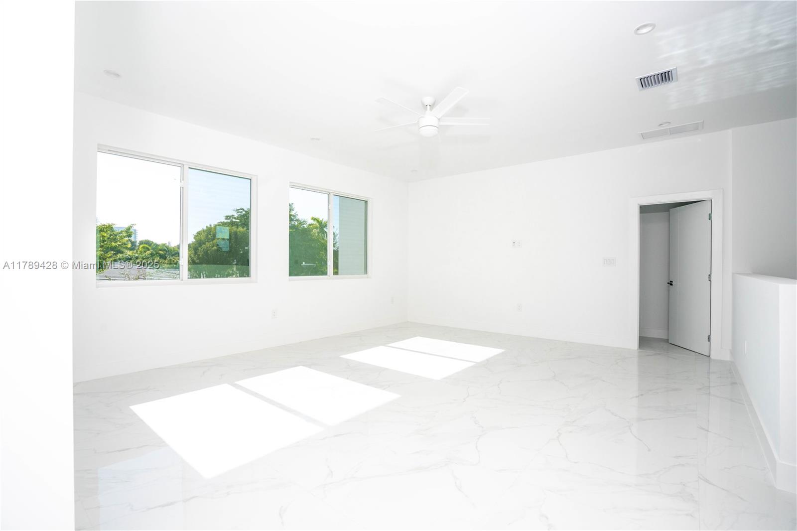 BRICKELL ESTATES - Residential