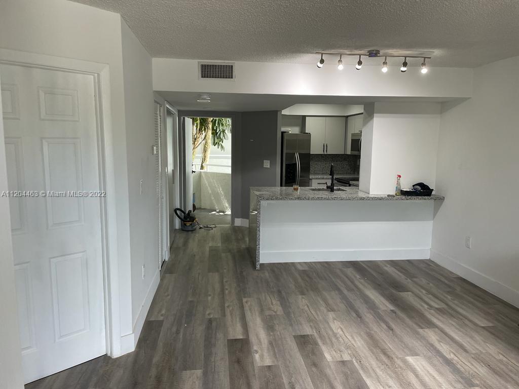 VERABELLA FALLS CONDO - Residential Lease