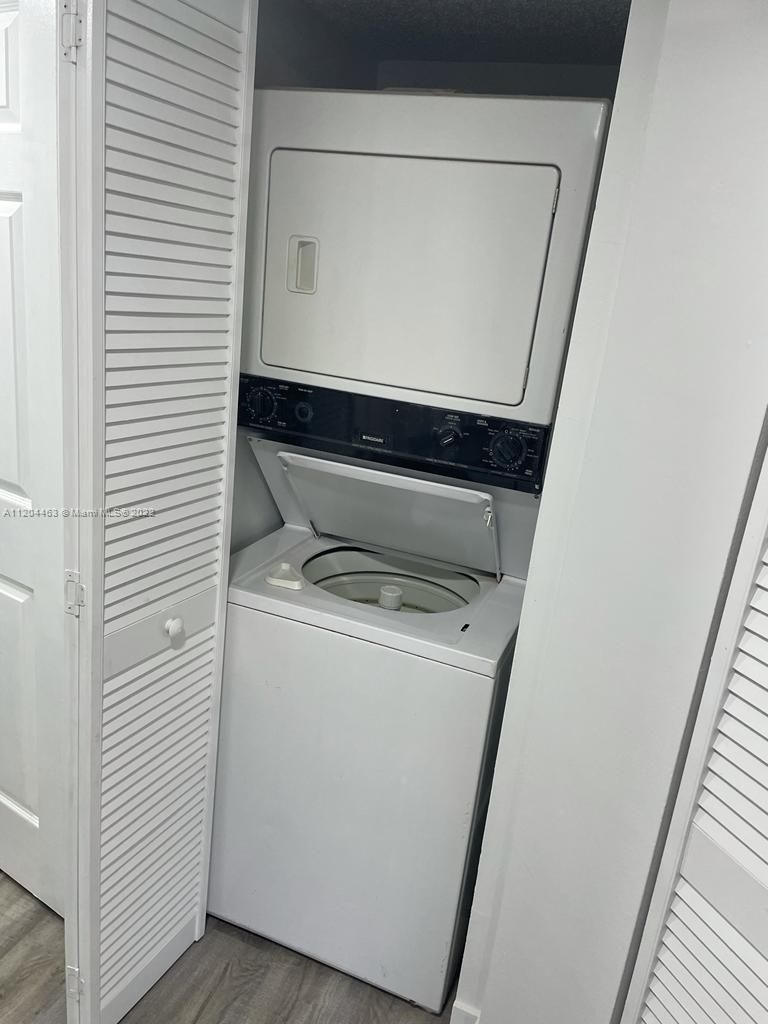 VERABELLA FALLS CONDO - Residential Lease