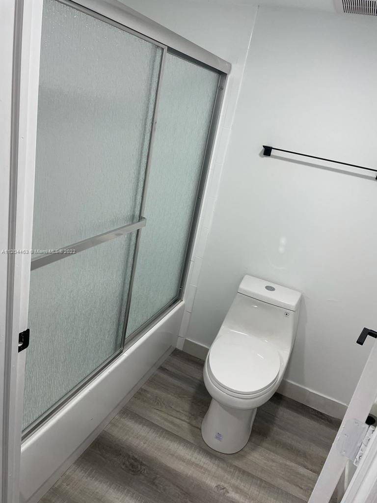 VERABELLA FALLS CONDO - Residential Lease