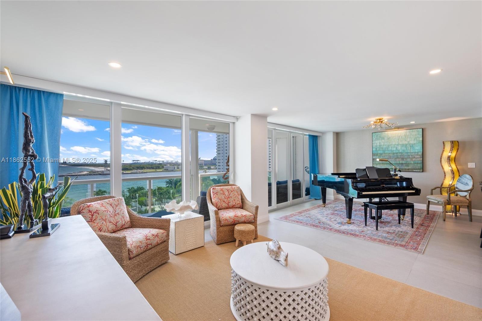 POINT OF AMERICAS - Residential