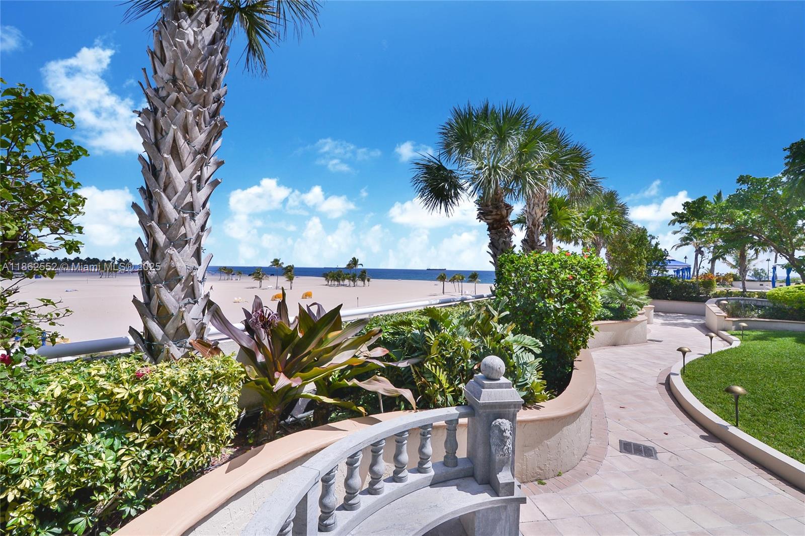 POINT OF AMERICAS - Residential