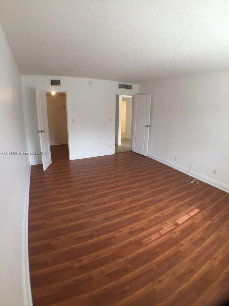 DORAL GARDENS II CONDO - Residential