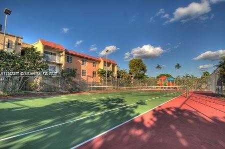 DORAL GARDENS II CONDO - Residential