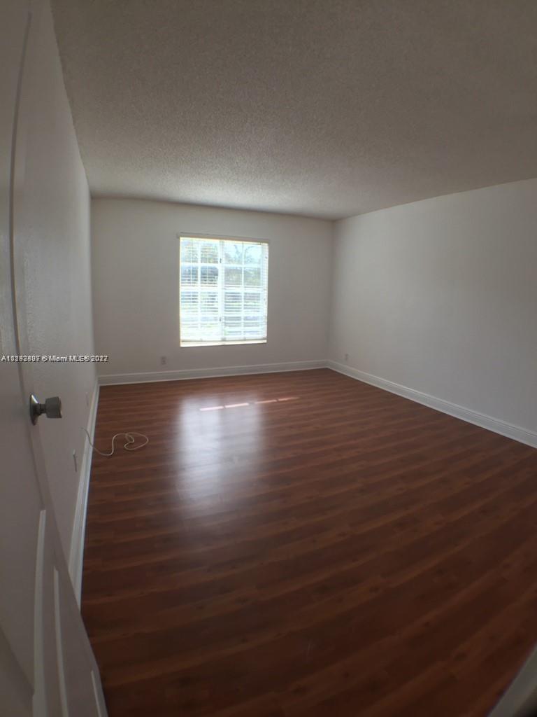 DORAL GARDENS II CONDO - Residential