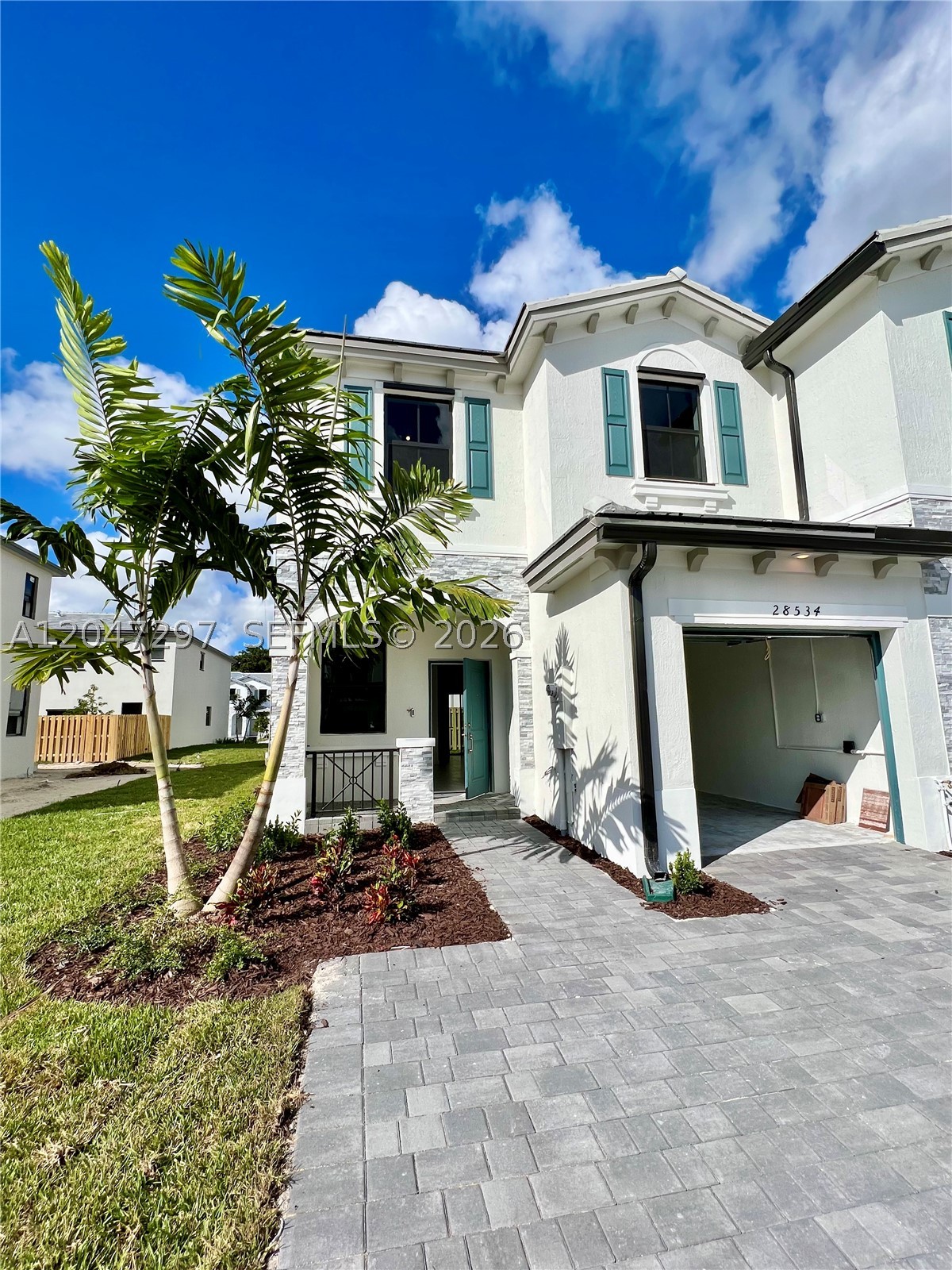 PINE ISLE - Residential Lease