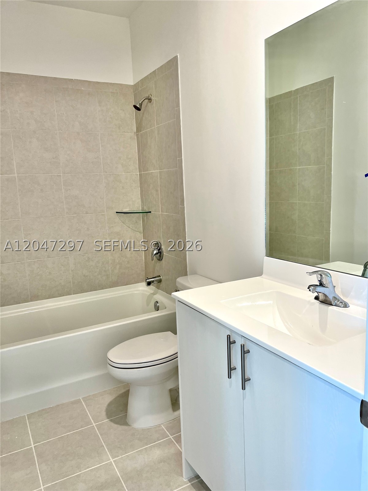PINE ISLE - Residential Lease