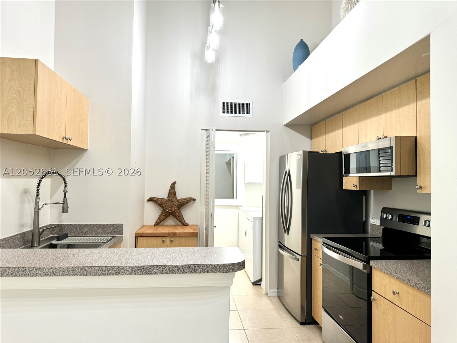 VILLA DEL SOL CONDO - Residential Lease