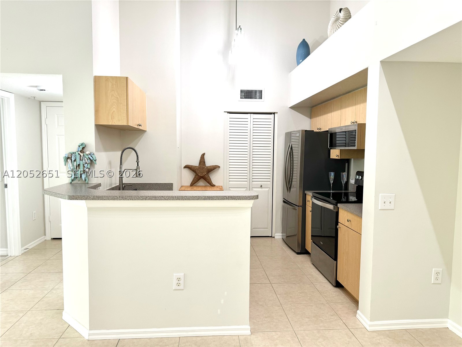 VILLA DEL SOL CONDO - Residential Lease