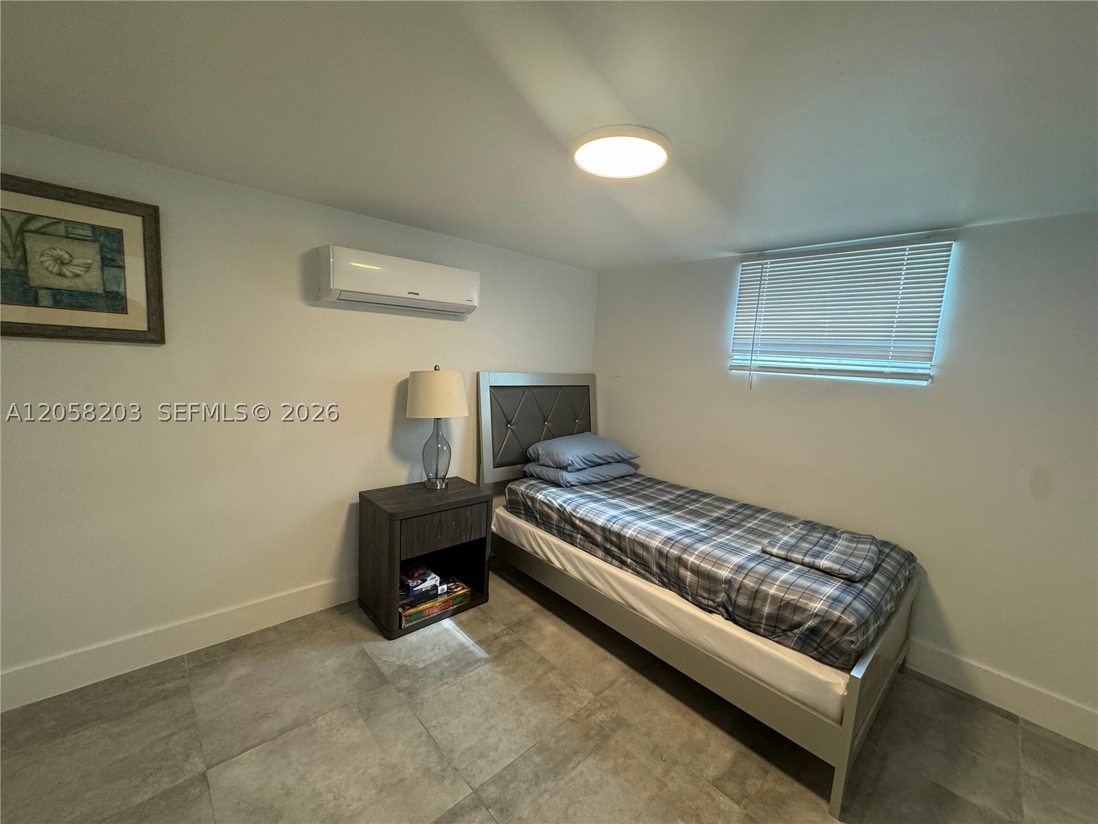 CLAIR LAKE - Residential Income