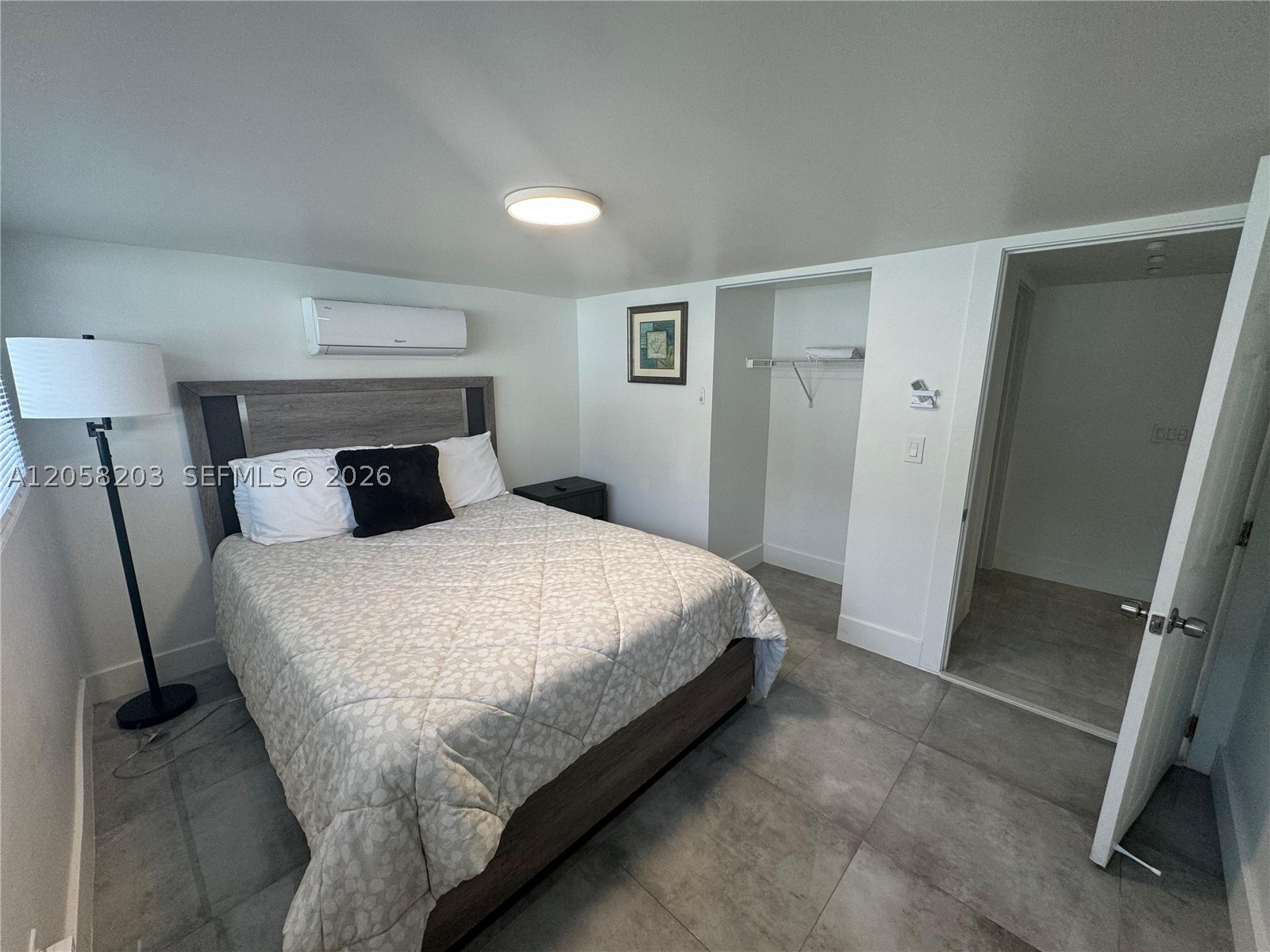 CLAIR LAKE - Residential Income