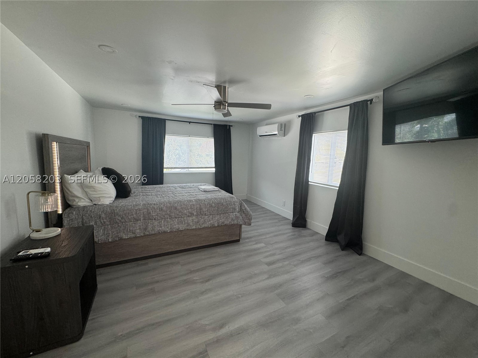 CLAIR LAKE - Residential Income