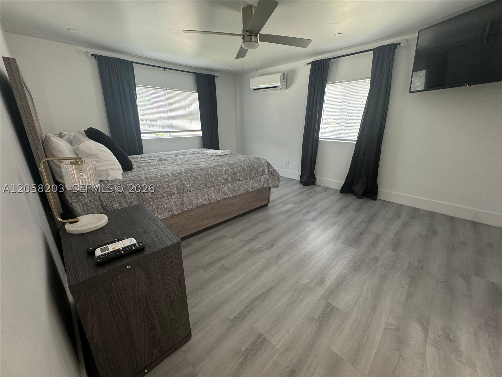 CLAIR LAKE - Residential Income