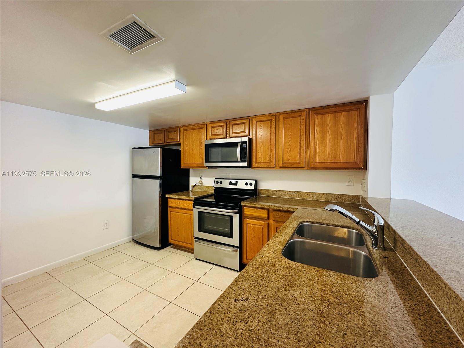 FAIRWAY GREENS CONDO HOME - Residential