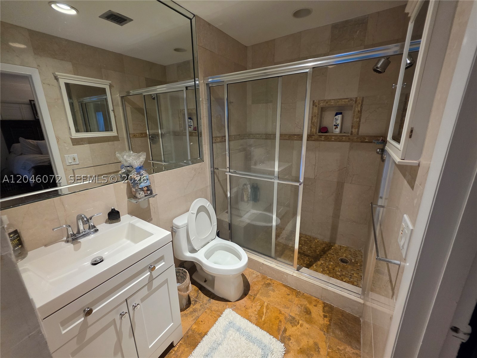 PINE MEADOWS SEC 3 - Residential Lease