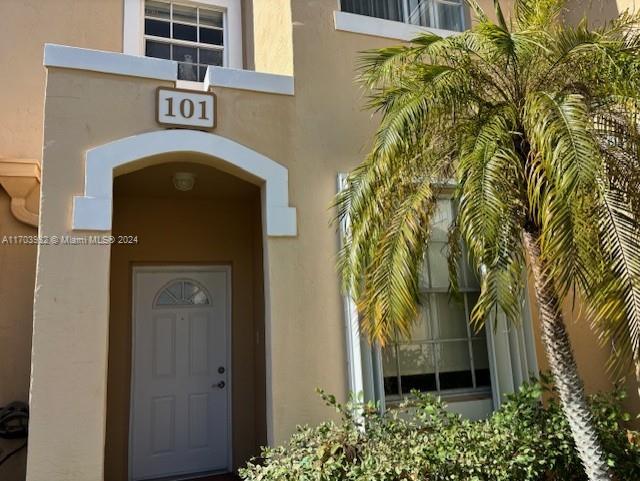 REGATTA POINTE CONDO NO N - Residential Lease