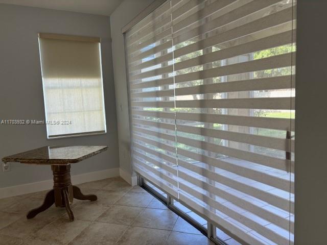 REGATTA POINTE CONDO NO N - Residential Lease
