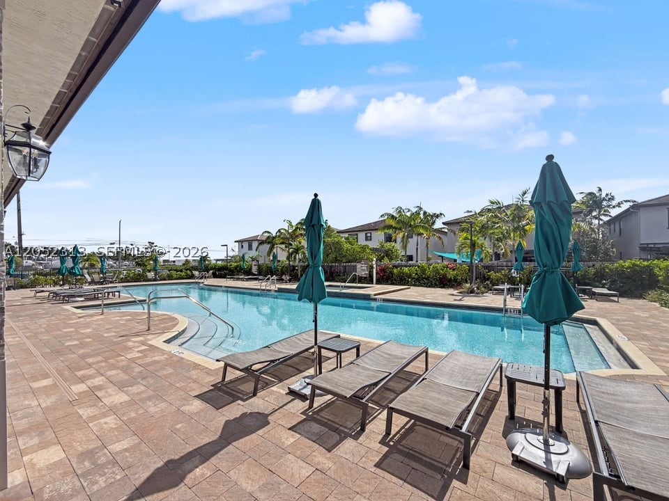 ALLAPATTAH GDNS - Residential Lease