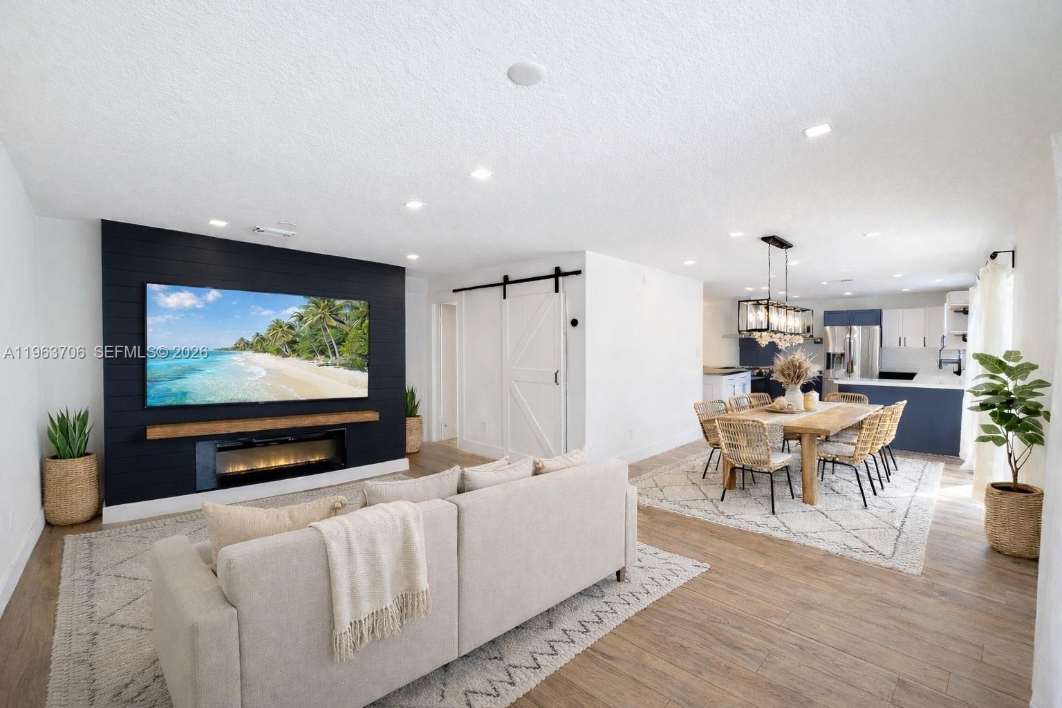 LAKES BY THE BAY SEC 4 - Residential Lease