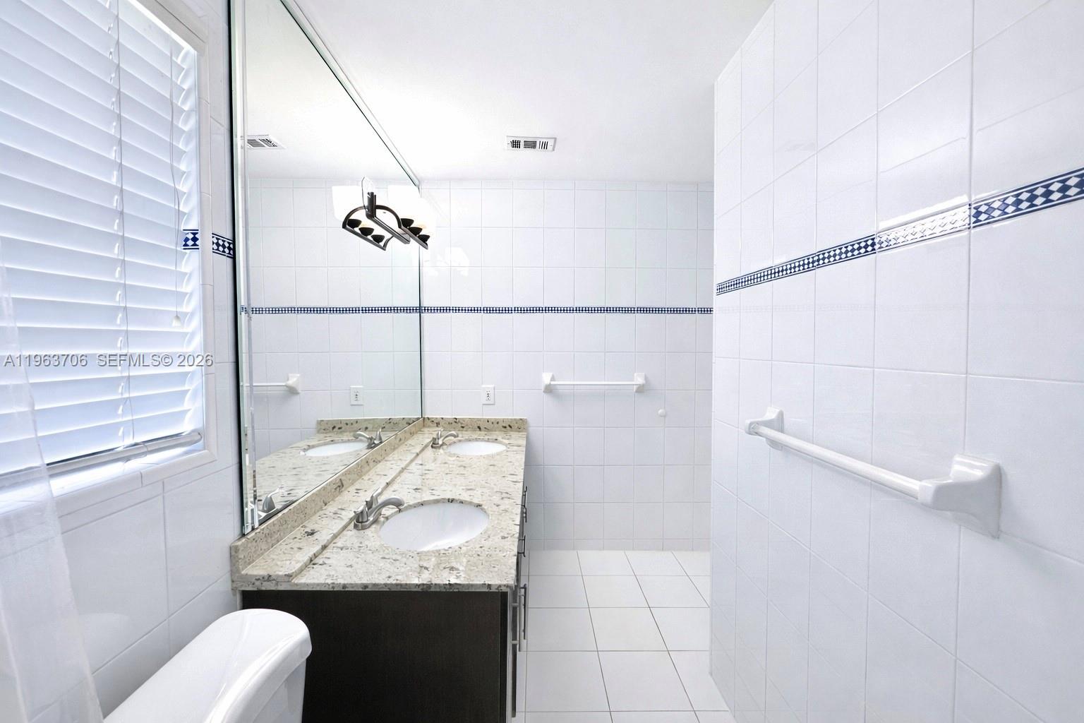LAKES BY THE BAY SEC 4 - Residential Lease