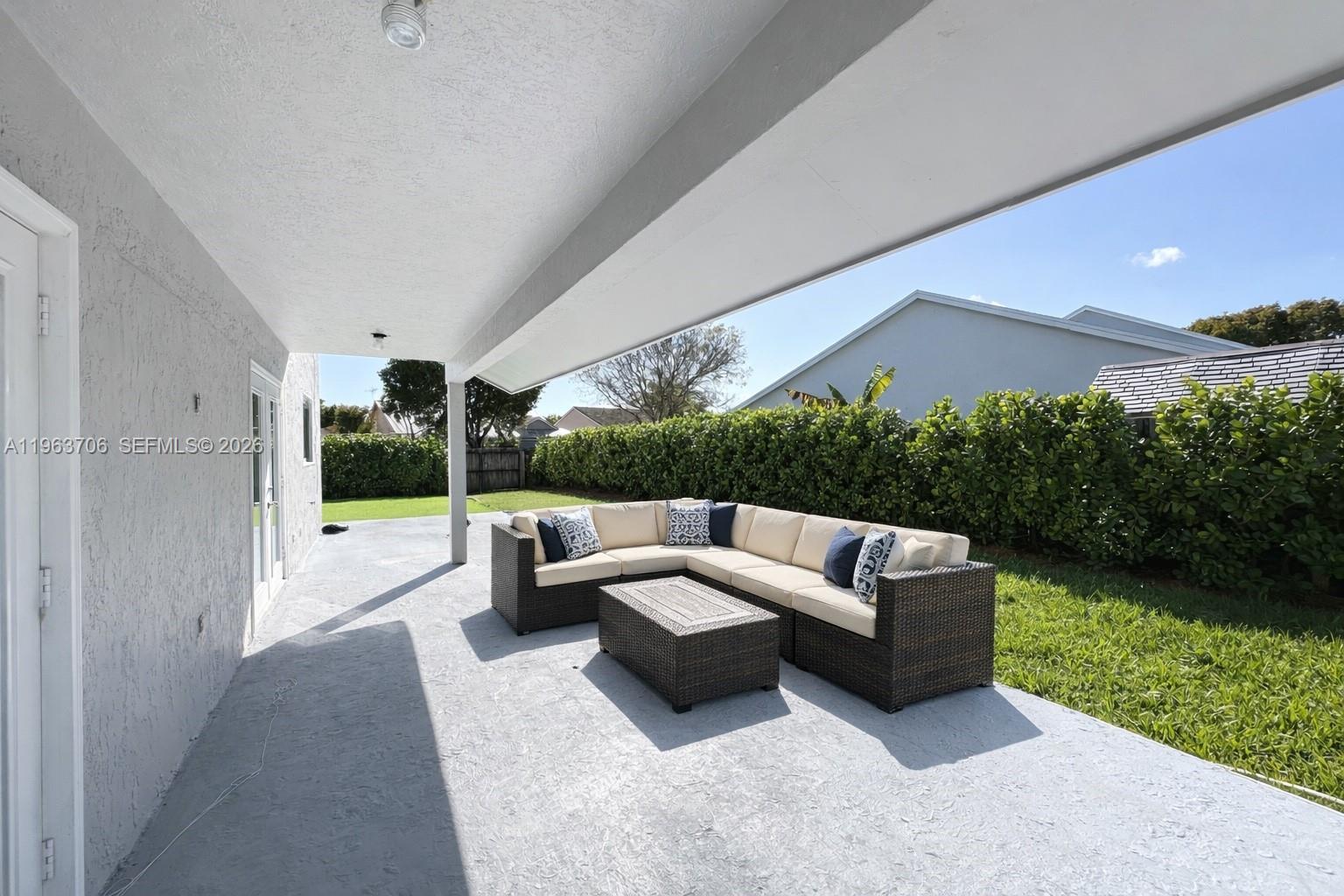 LAKES BY THE BAY SEC 4 - Residential Lease