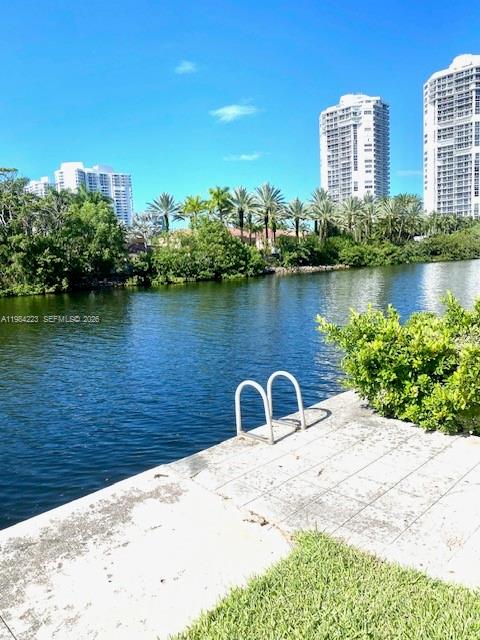 FLAMENCO CONDO TOWER I - Residential