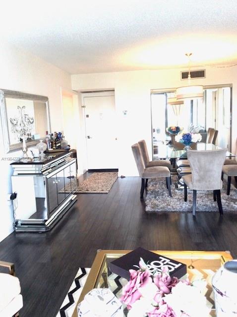 FLAMENCO CONDO TOWER I - Residential