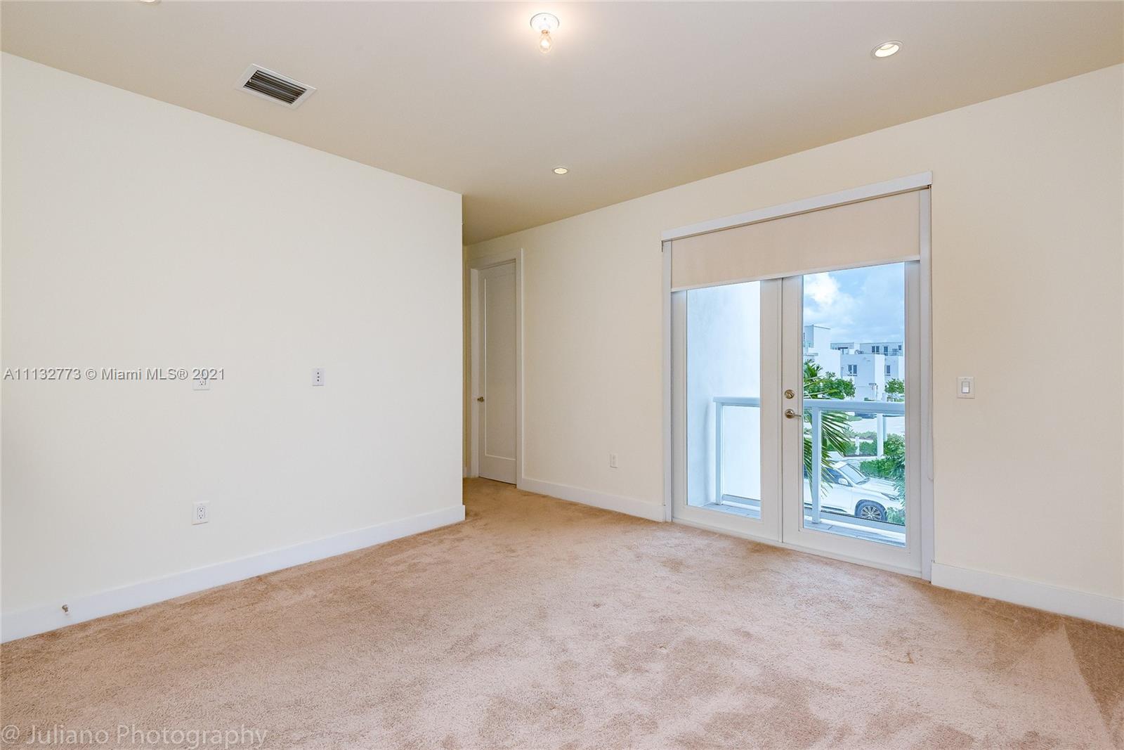 LANDMARK AT DORAL - Residential