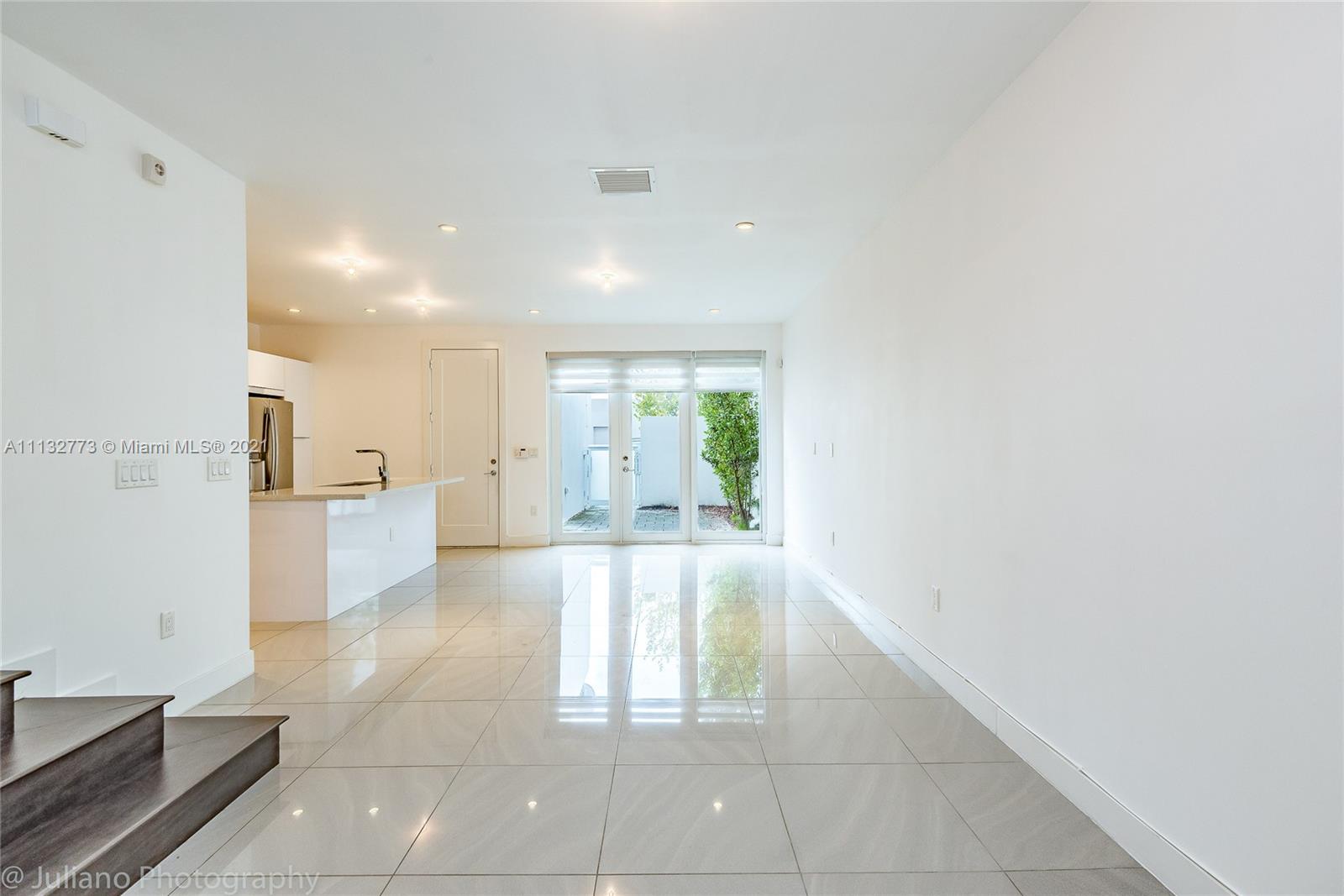LANDMARK AT DORAL - Residential