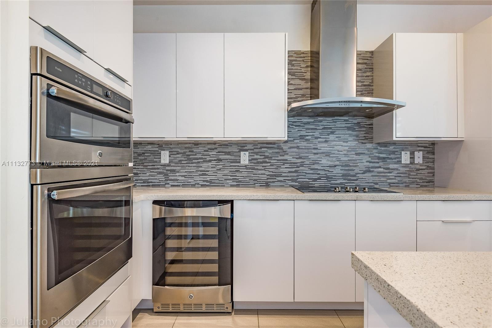 LANDMARK AT DORAL - Residential