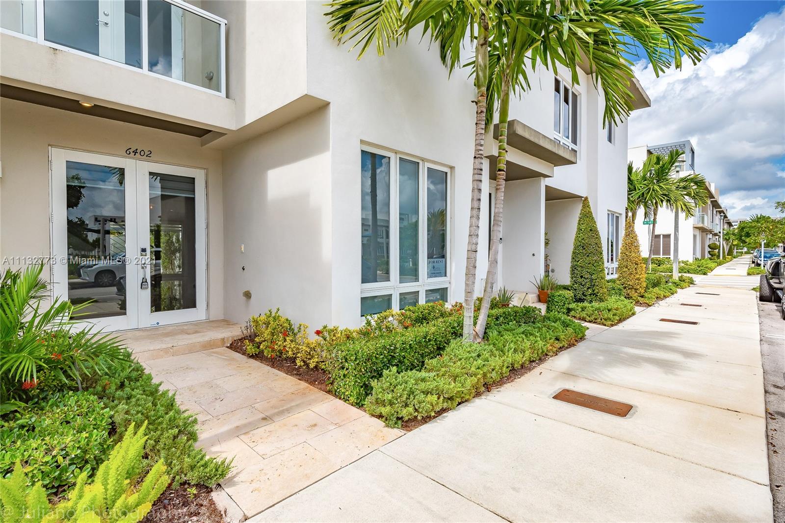 LANDMARK AT DORAL - Residential