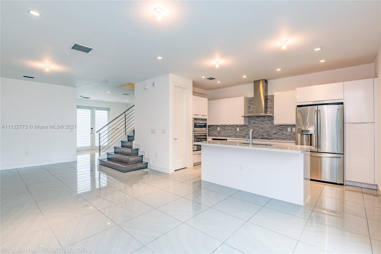 LANDMARK AT DORAL - Residential