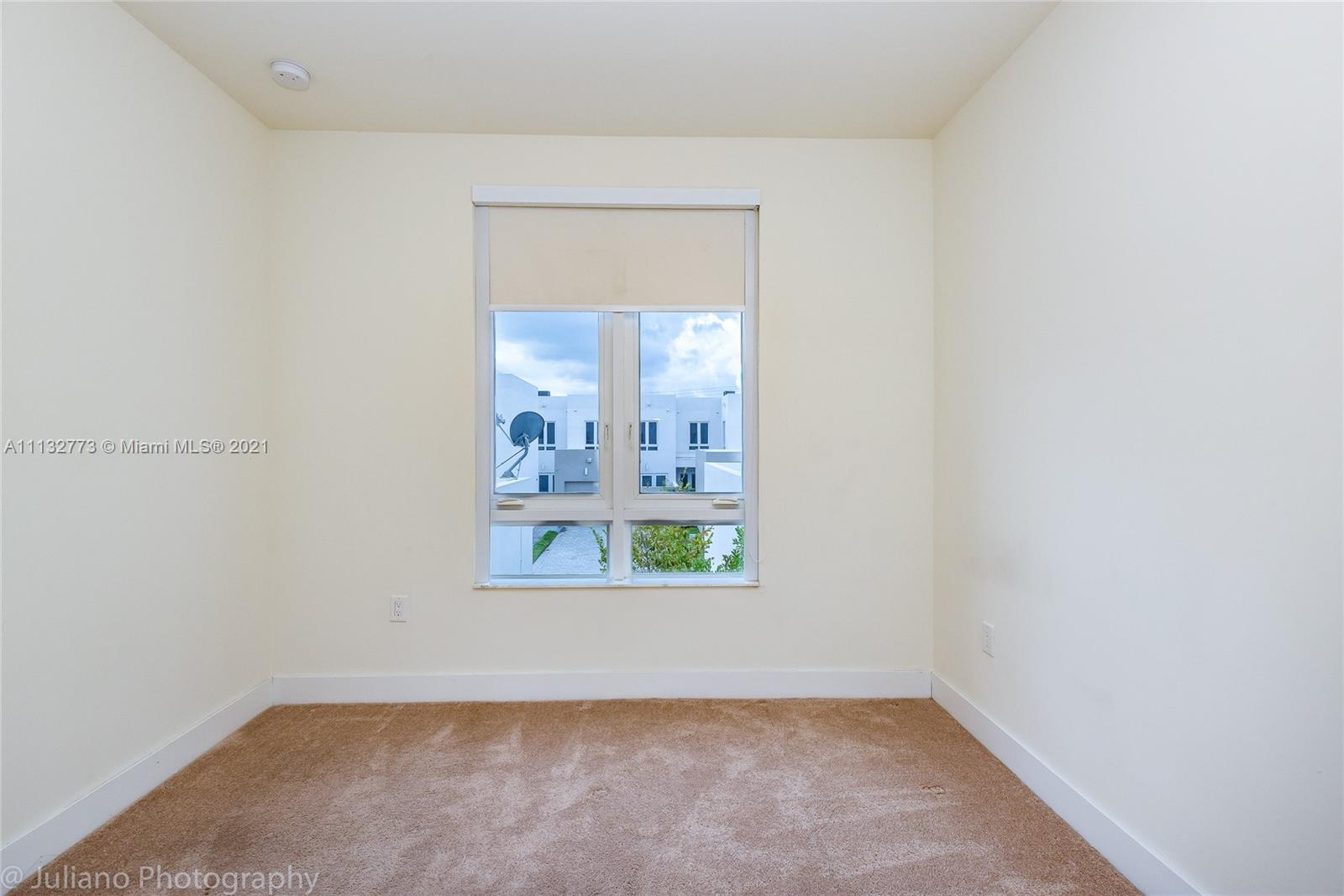 LANDMARK AT DORAL - Residential