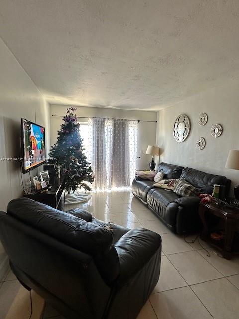 OXFORD COURT CONDO - Residential