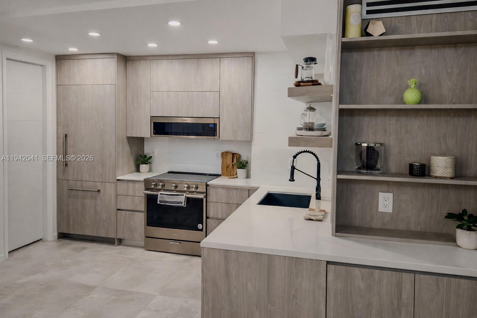 OCEAN PARK CONDOMINIUM IN - Residential