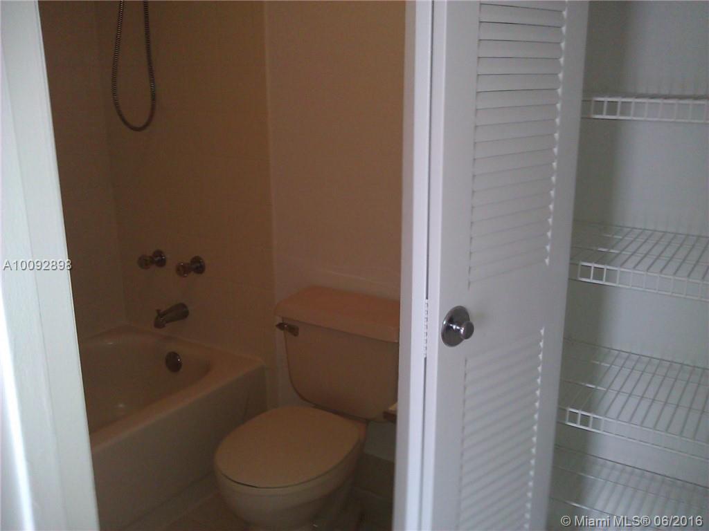 Le Club At Old Cutler Con - Residential Lease