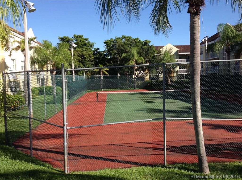 Le Club At Old Cutler Con - Residential Lease