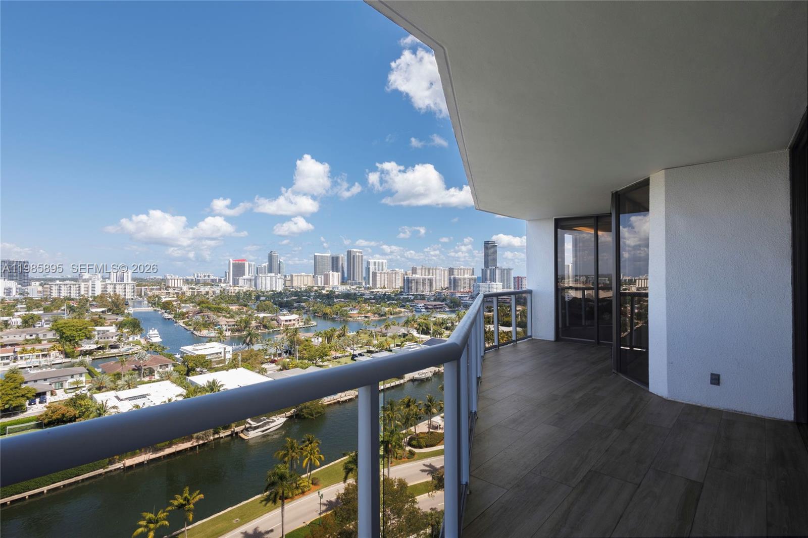 HARBORSIDE AT THE WATERWA - Residential