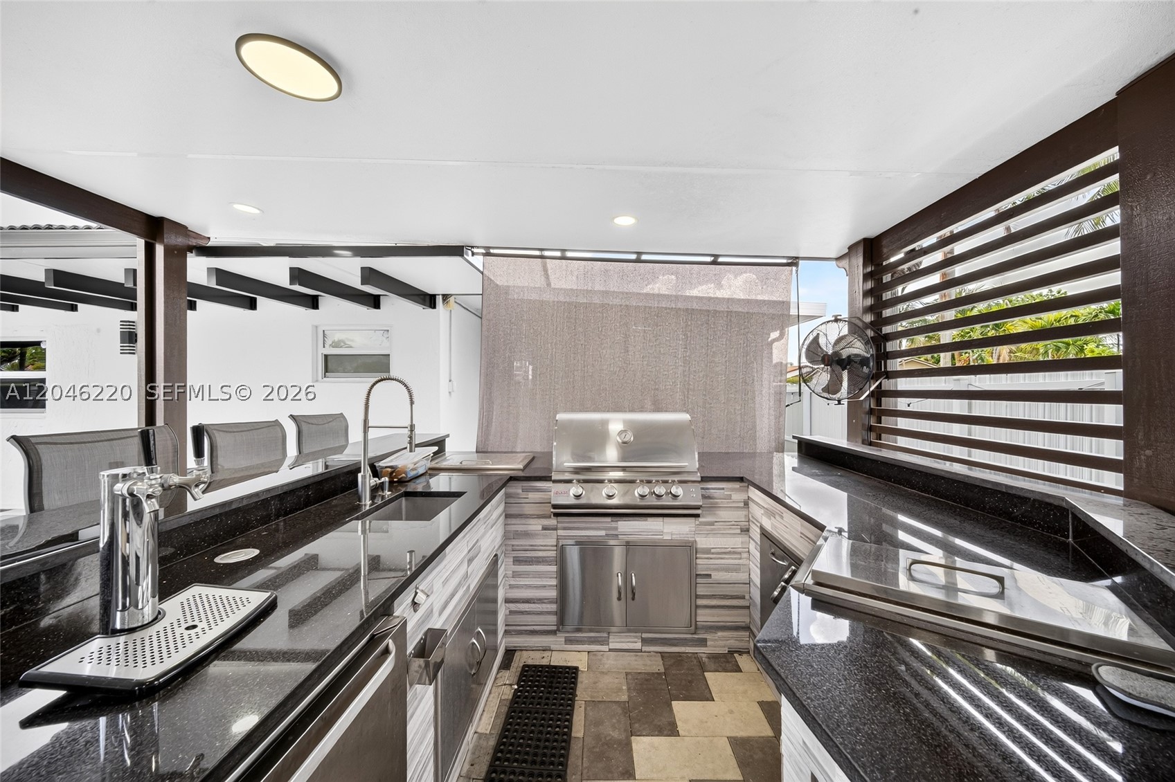 MAJESTIC HOMES - Residential