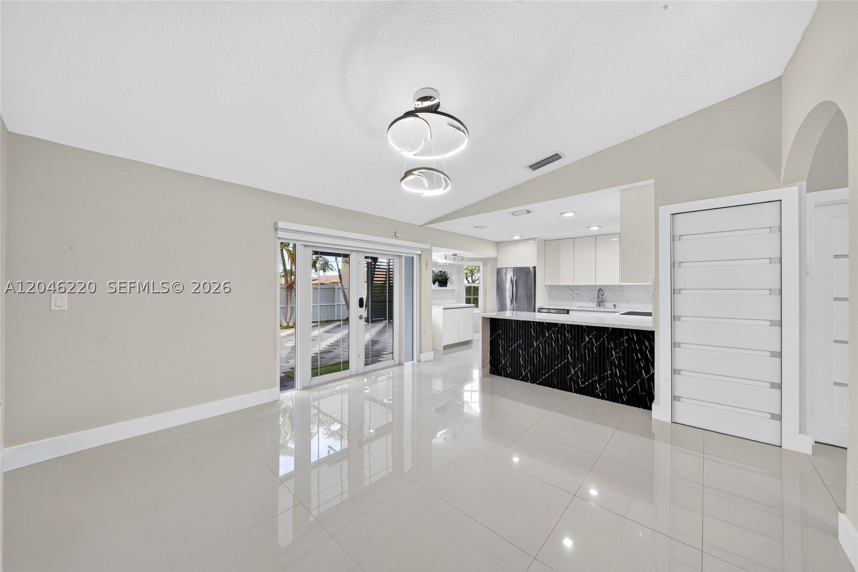MAJESTIC HOMES - Residential