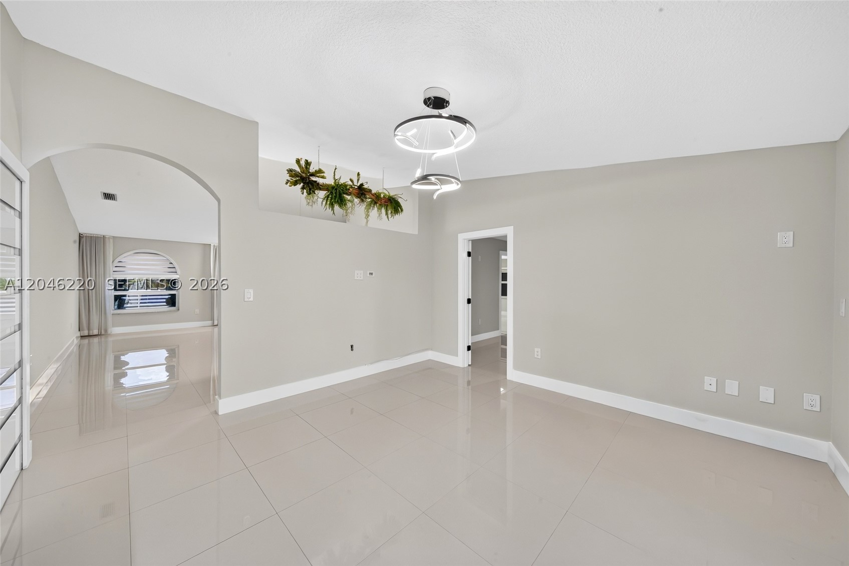MAJESTIC HOMES - Residential