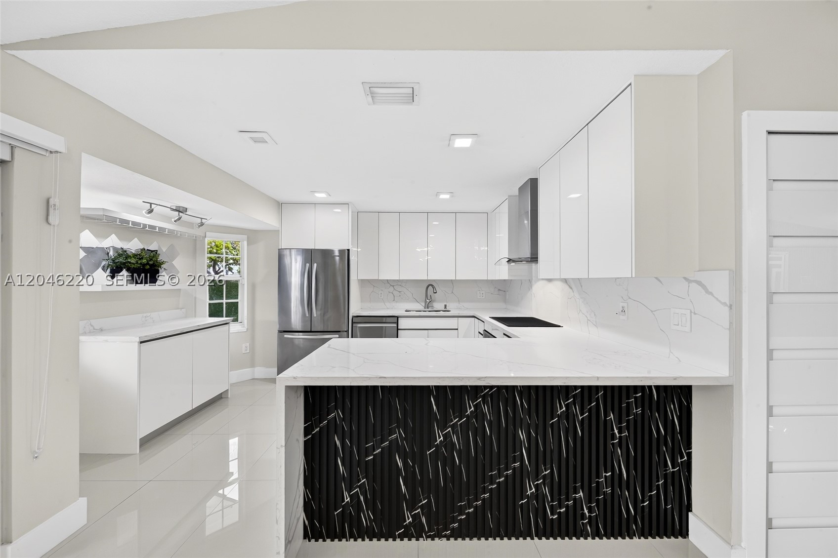 MAJESTIC HOMES - Residential