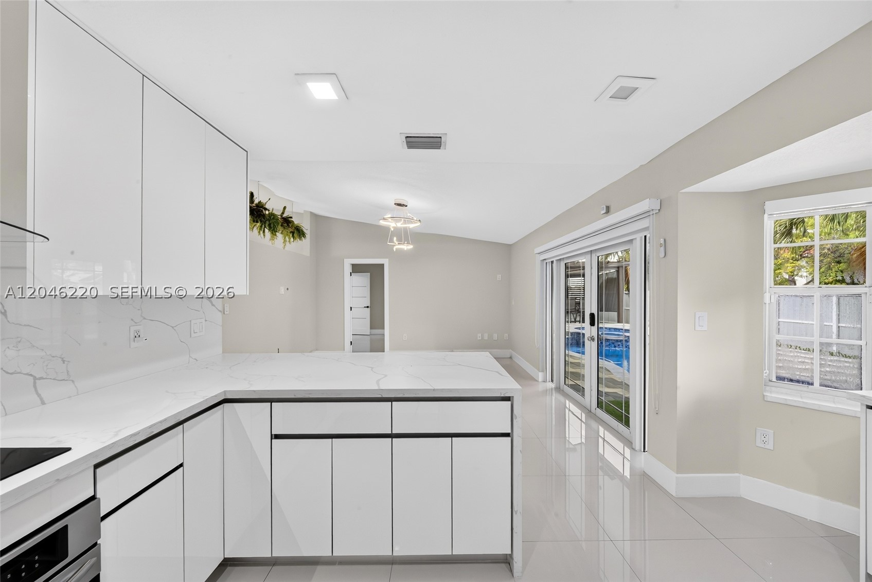 MAJESTIC HOMES - Residential