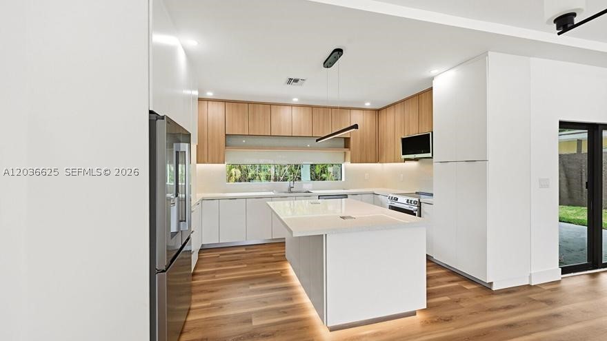 LUCKY STAR ESTATES - Residential