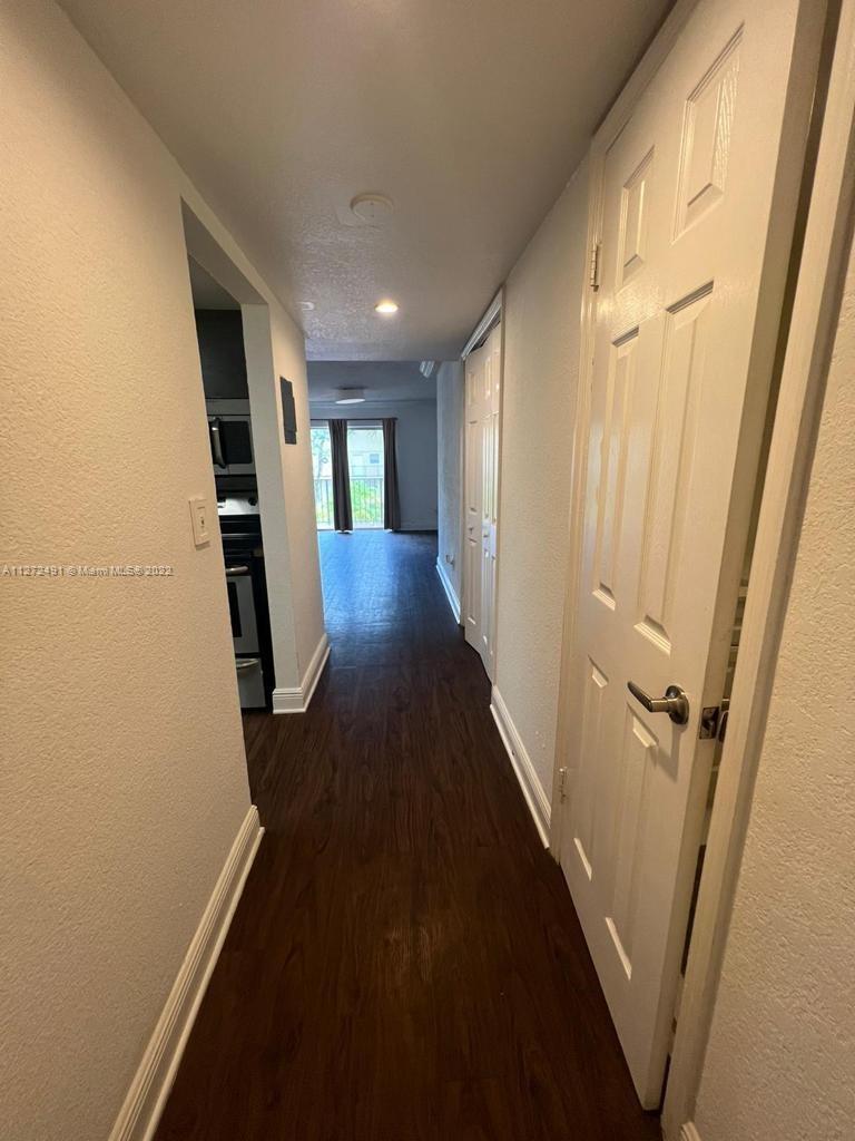COURTYARDS AT KENDALL CON - Residential Lease