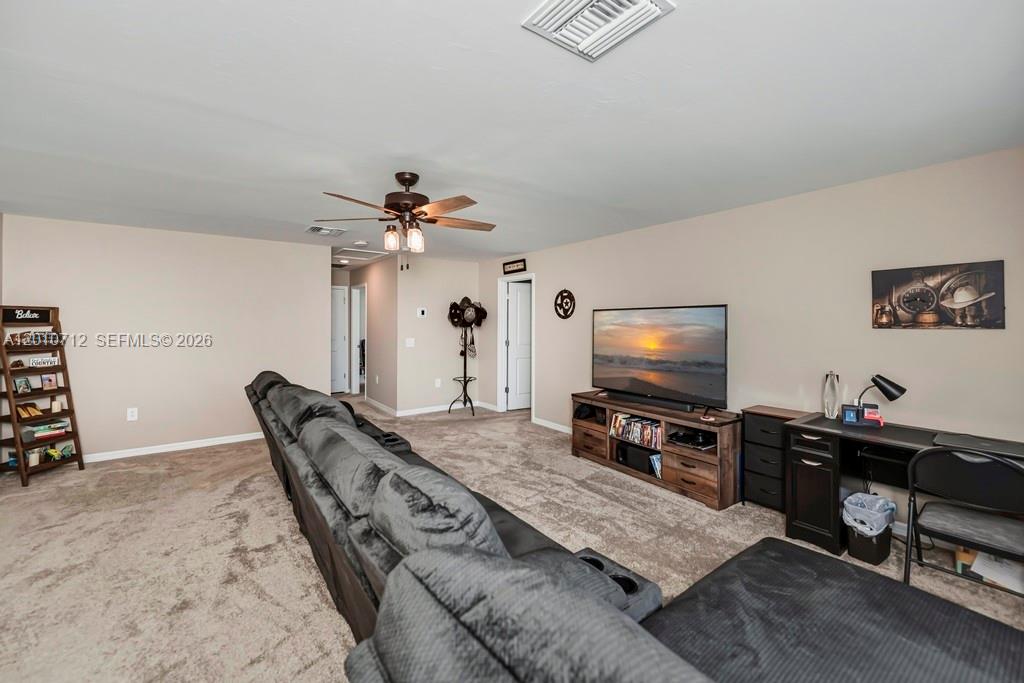 Hampton Lakes - Residential
